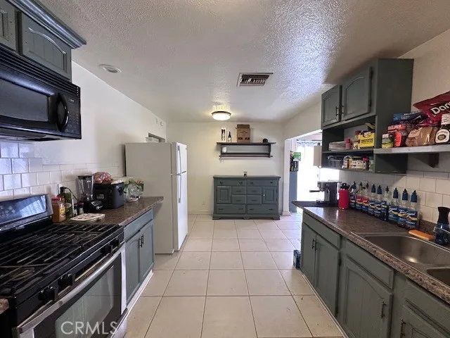 155- Kitchen