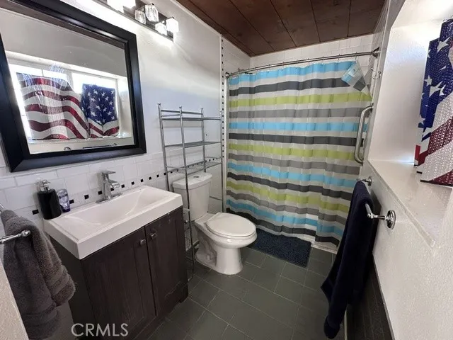155- Bedroom 3 Bathroom (Primary)