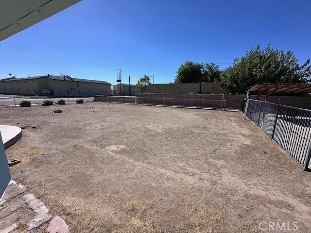 155- Right Side of House