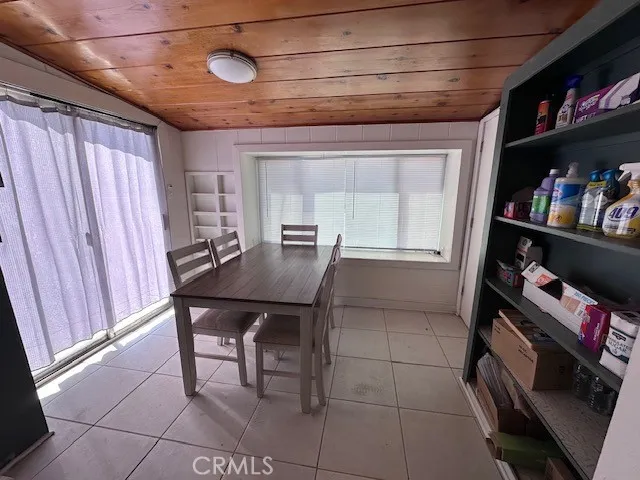 155- Dining Area