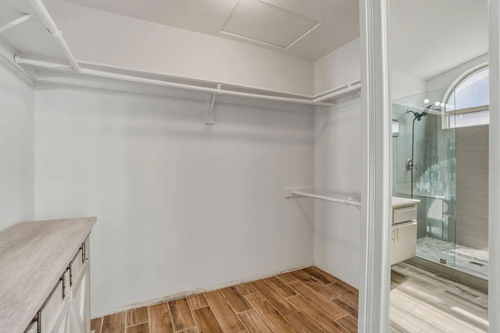 77729EdinboroughSt-30 77729EdinboroughSt-30