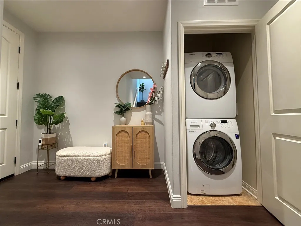 Foyer/Laundry Foyer/Laundry