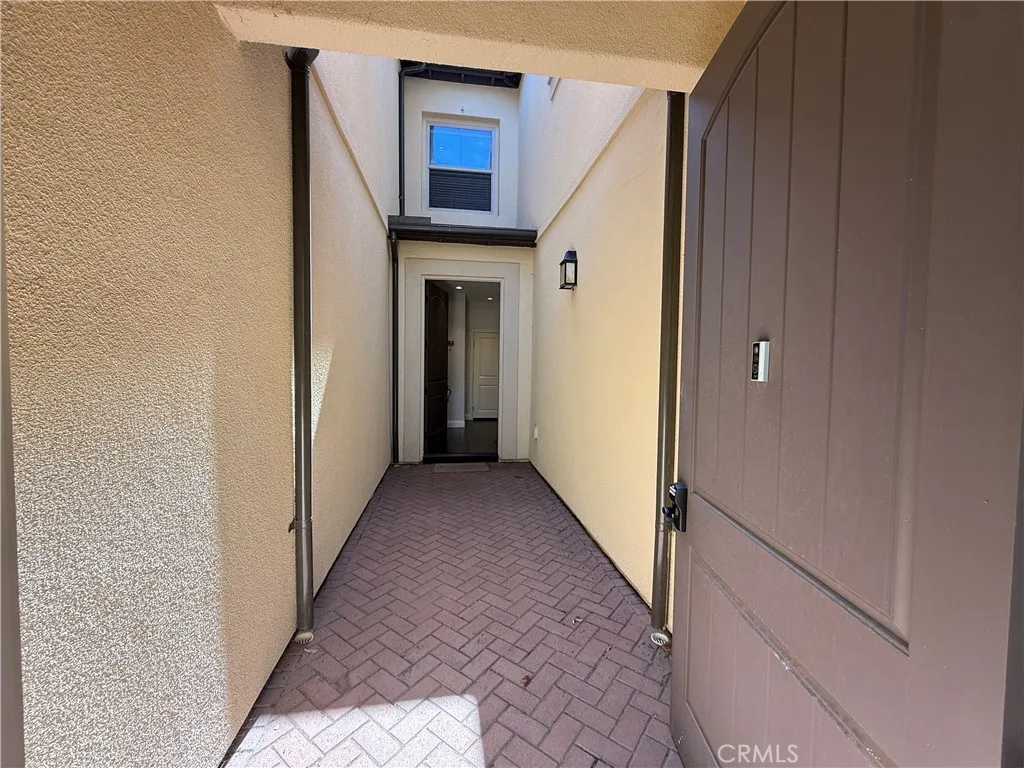 Entrance/Porch Entrance/Porch