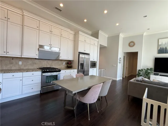 Living/Dining/Kitchen Area