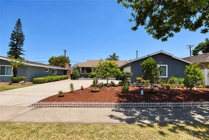 1521 W Crone, Anaheim, California 92802 — photo 4