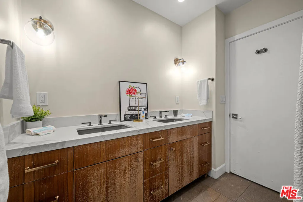 Bathroom 2 Bathroom 2