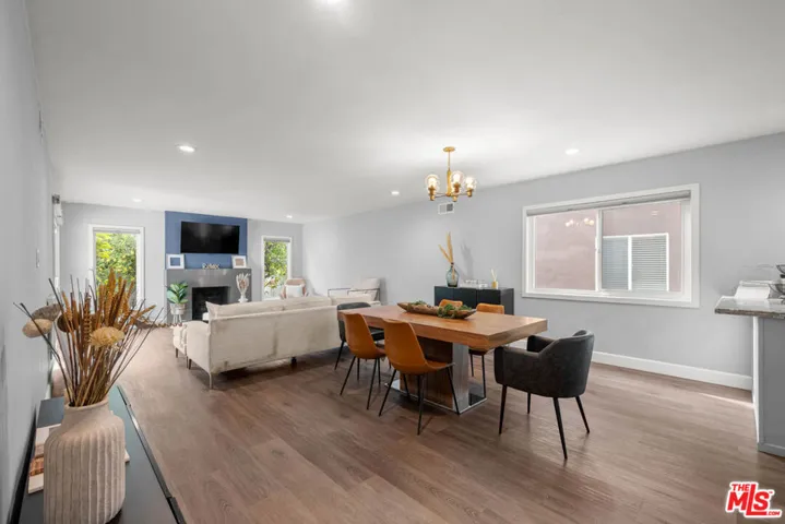 Dining/Living
