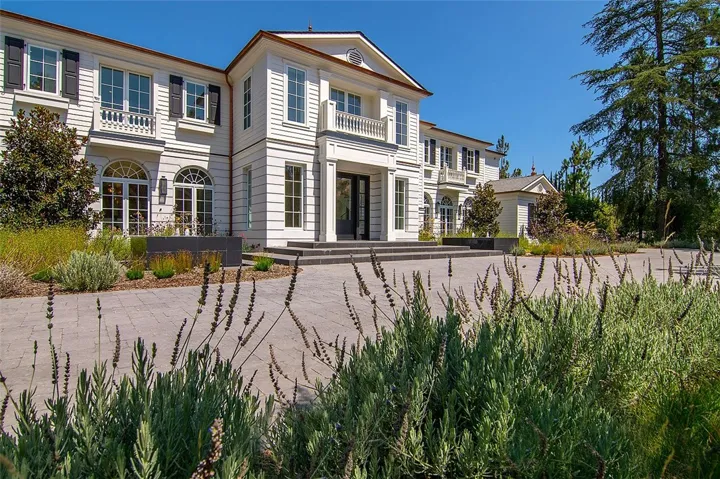 5546 Jed Smith Road, Hidden Hills, California 91302 — photo 4