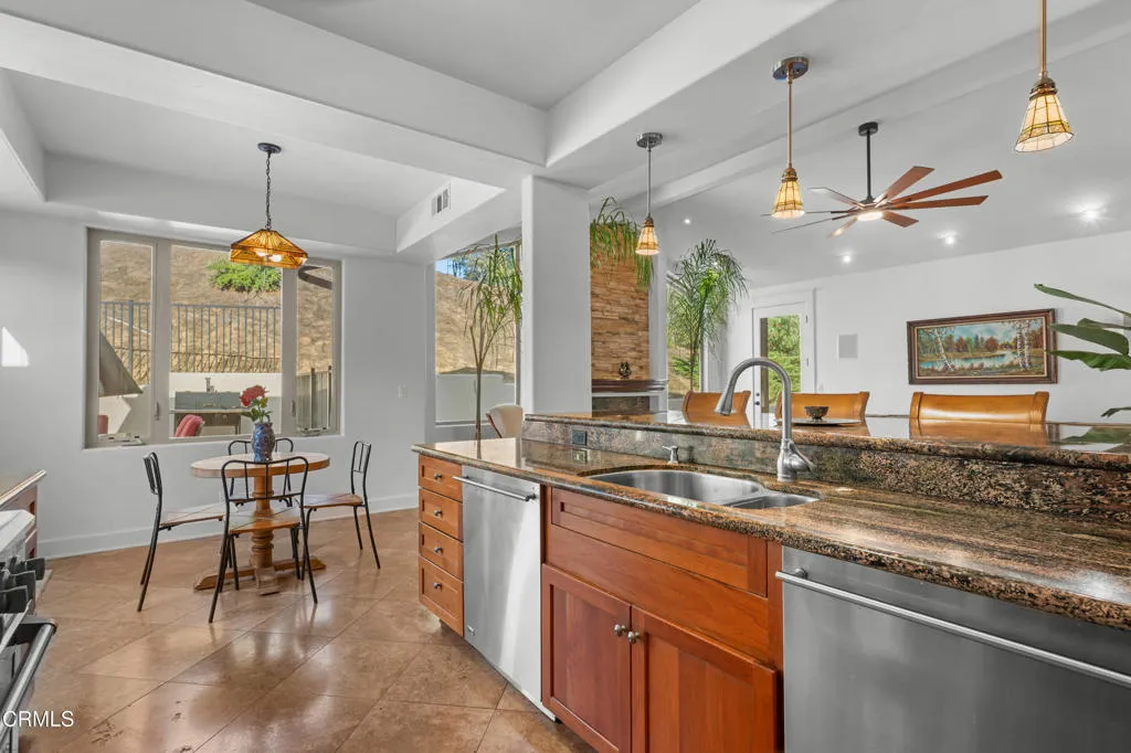 Kitchen - 2Sterling Granger - The Real E Kitchen - 2Sterling Granger - The Real E
