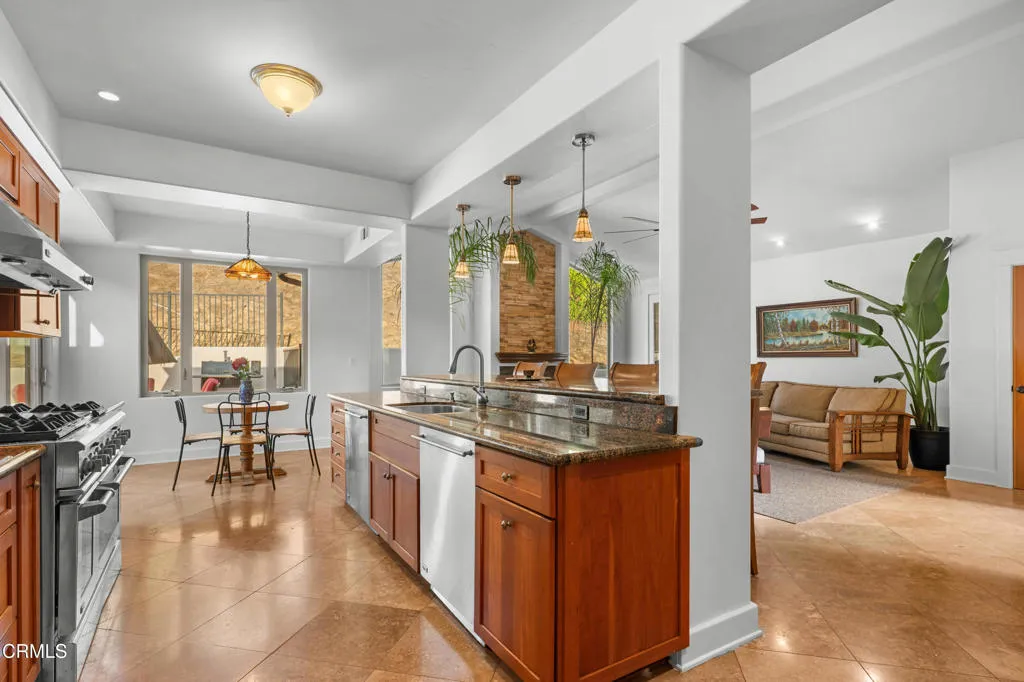 Kitchen - 1Sterling Granger - The Real E Kitchen - 1Sterling Granger - The Real E