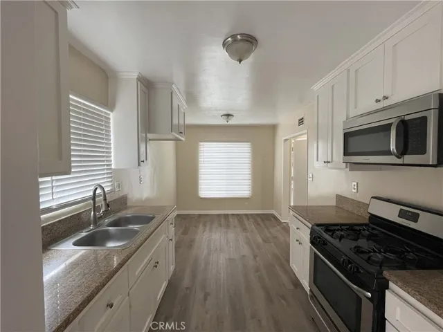 128 E 121st Street, Los Angeles, California 90061 — photo 4