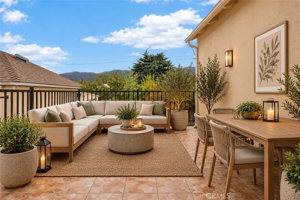 Virtually staged patio Virtually staged patio