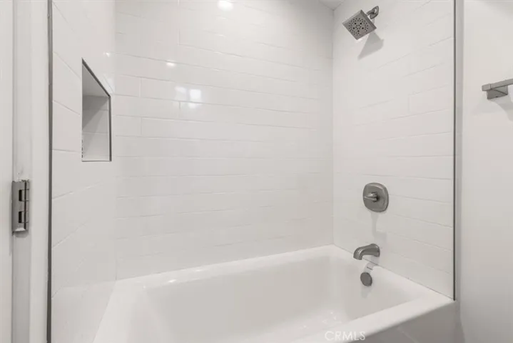 TUB...