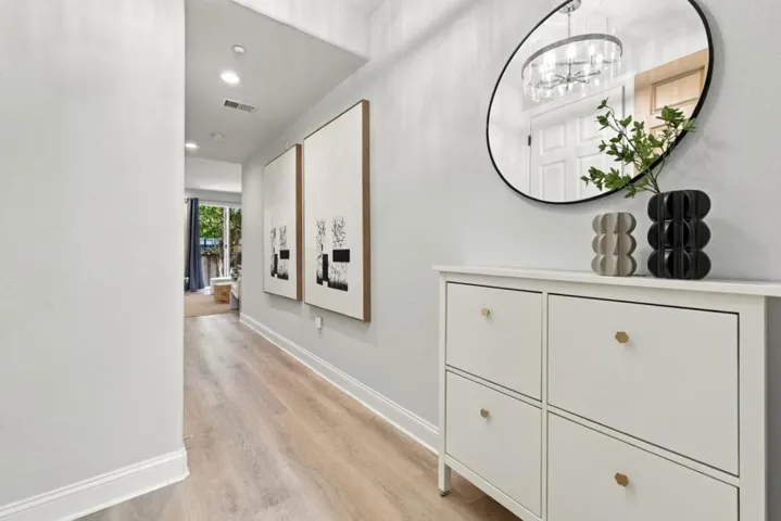 1913 Vida Court, Mountain View, California 94043 — photo 5