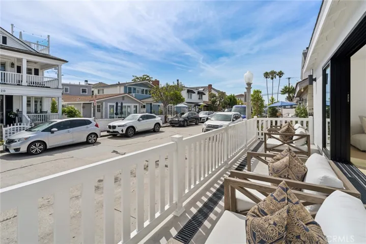 121 Marine Avenue, Newport Beach, California 92662 — photo 4