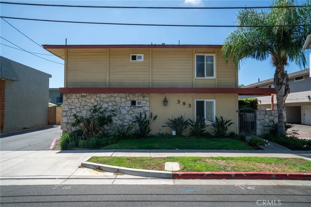 383 W Wilson St