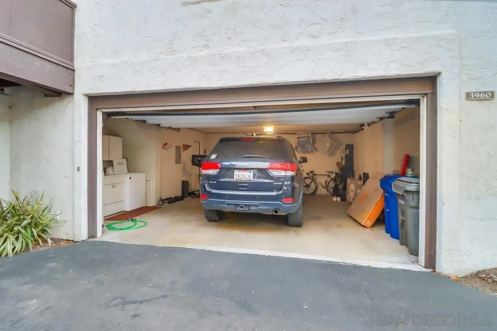 Garage Garage