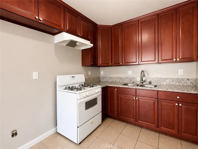 16773 Randall Avenue B, Fontana, California 92335 — photo 5