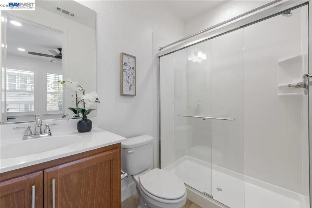 Full Bathroom Full Bathroom