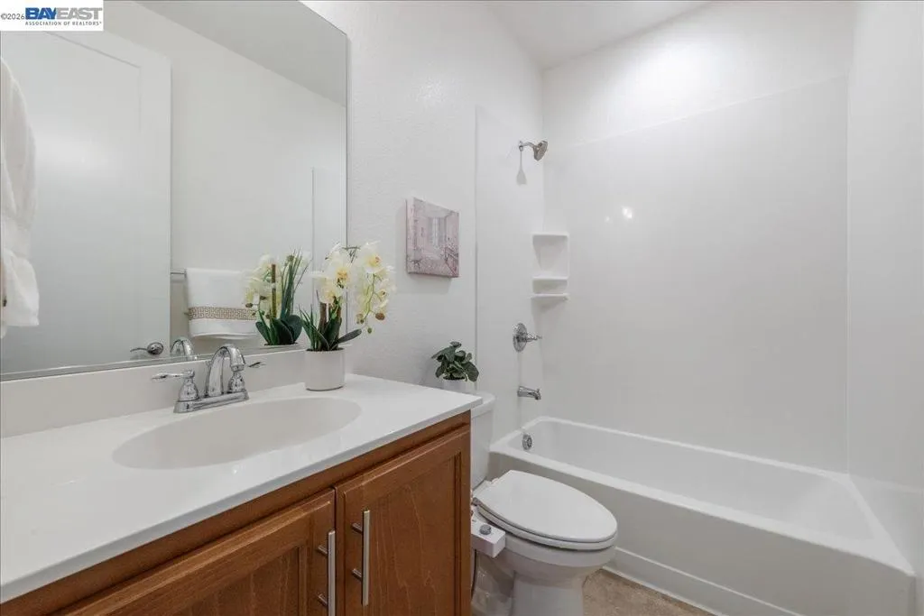Full Bathroom Full Bathroom