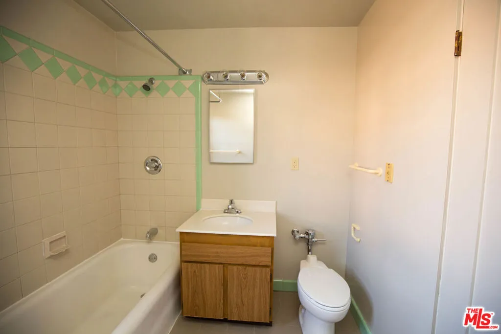 Bathroom Bathroom