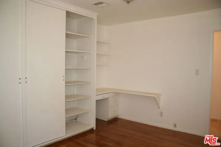 9814 Baden Avenue, Chatsworth, California 91311 — photo 4