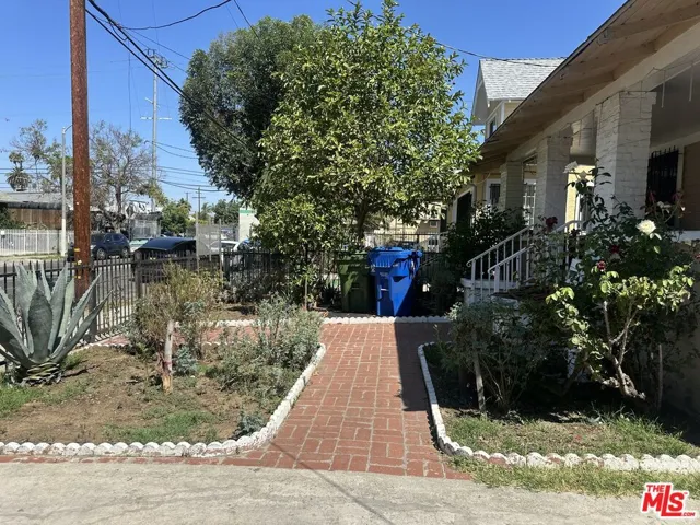1666 Roosevelt Avenue, Los Angeles, California 90006 — photo 4