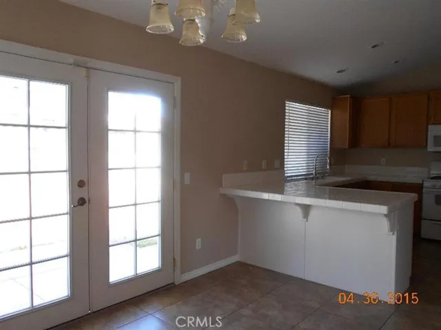 9058 Harvard Avenue, Hesperia, California 92344 — photo 5
