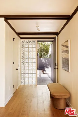 5649 Valley Oak Drive, Los Angeles, California 90068 — photo 4