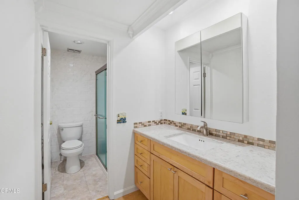 19_bathroom
