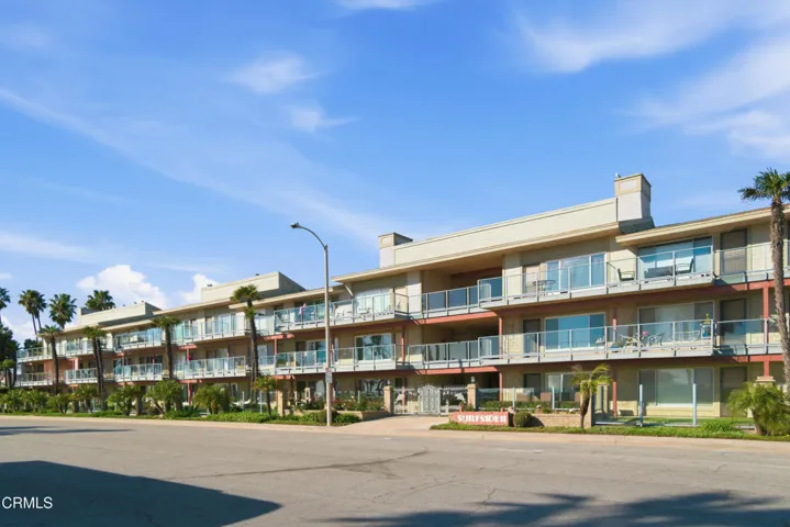 1_front exterior