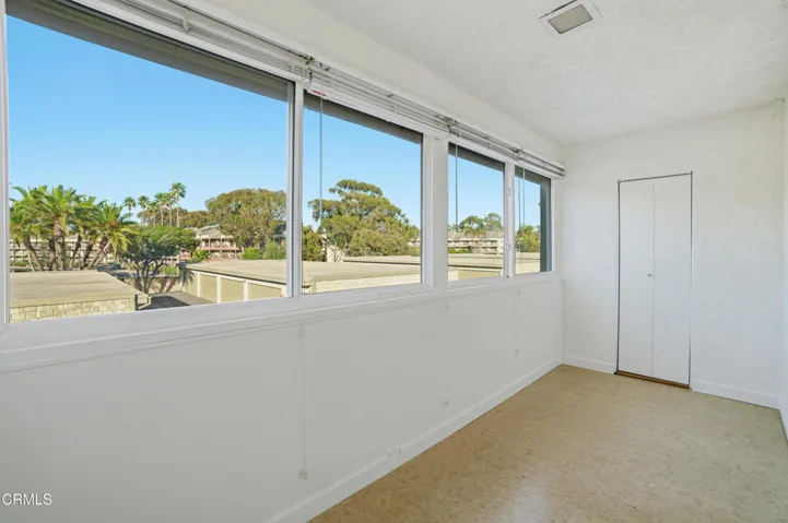 24_sunroom