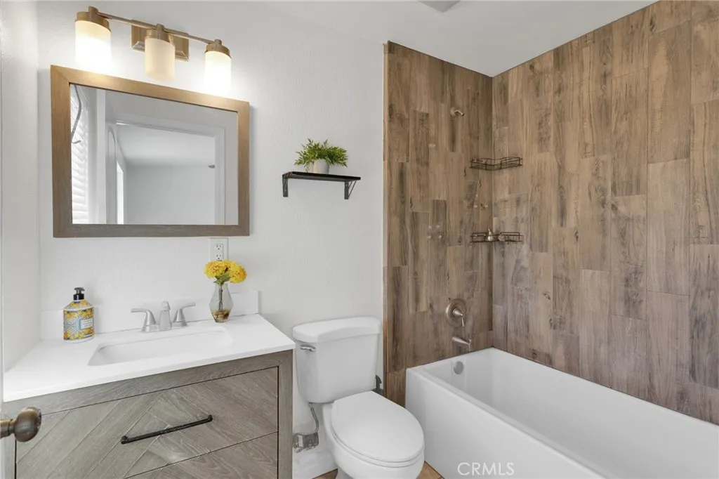 Main bathroom