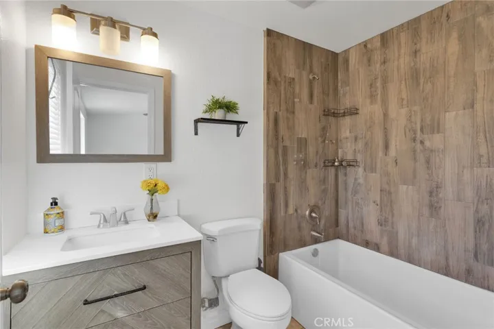 Main bathroom