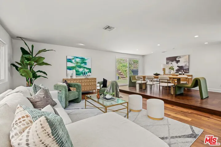 10837 Alta View Drive, Los Angeles, California 91604 — photo 5