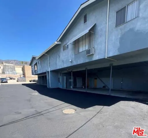 4447 Ocean View Boulevard, Montrose, California 91020 — photo 4