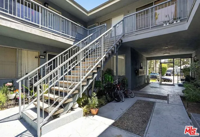 4447 Ocean View Boulevard, Montrose, California 91020 — photo 5