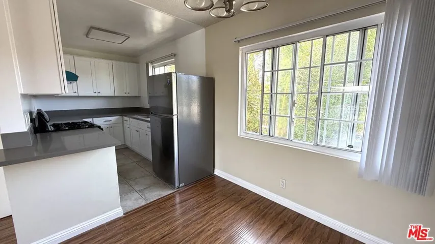 443 S Wilton Place 19, Los Angeles, California 90020 — photo 4