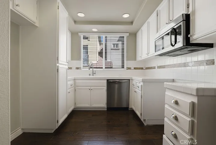 5220 Premiere Hills 222, Woodland Hills, California 91364 — photo 5