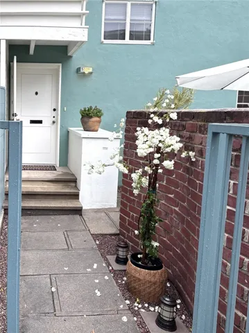 5326 Village 119, Los Angeles, California 90016 — photo 4