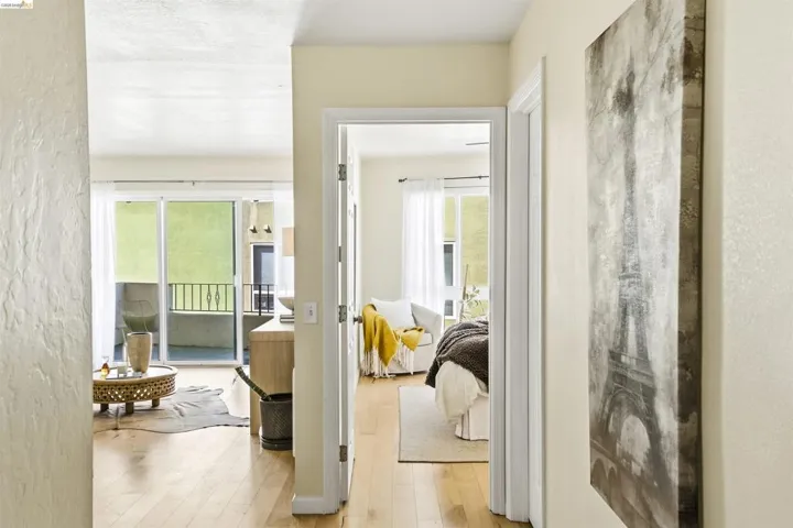 427 Lagunitas Ave 305, Oakland, California 94610 — photo 4