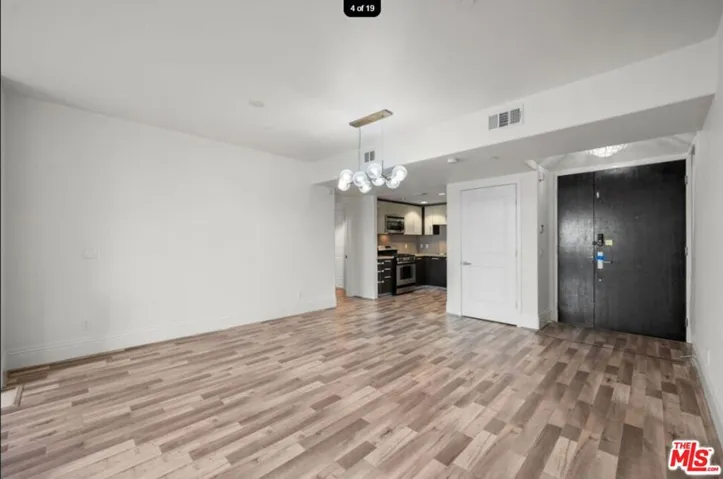 147 N Berendo Street 203, Los Angeles, California 90004 — photo 4