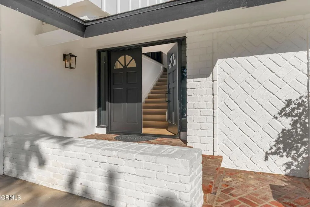 60-web-or-mls-10856-topeka-dr 60-web-or-mls-10856-topeka-dr