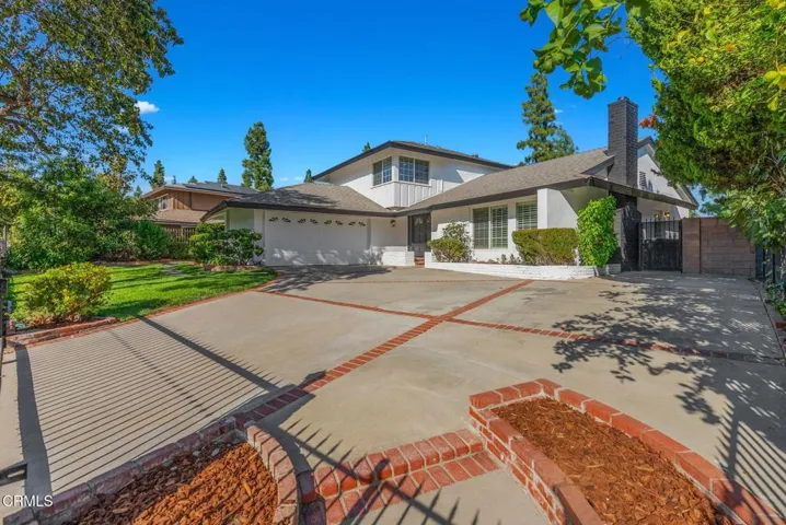 10856 Topeka Drive, Los Angeles, California 91326 — photo 4