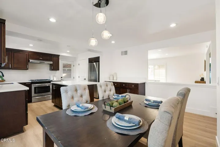 17-web-or-mls-10856-topeka-dr
