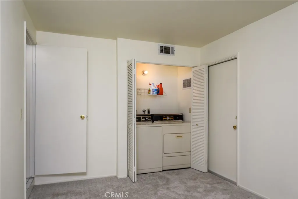 Flex space also contains laundry and a door to attached garage Flex space also contains laundry and a door to attached garage
