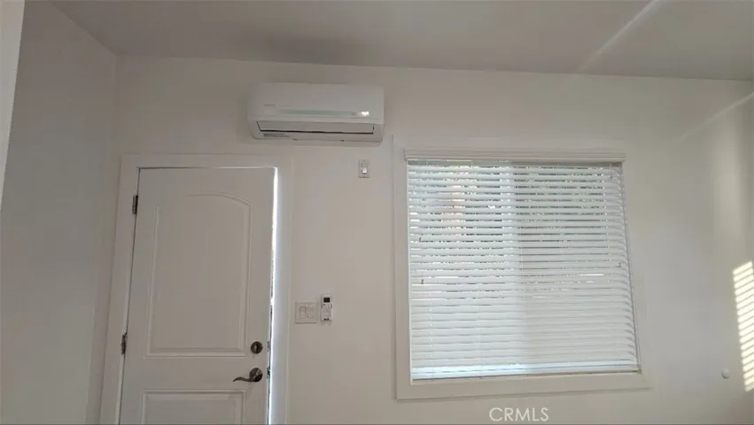 4509 S Kansas Ave, Los Angeles, California 90037 — photo 4