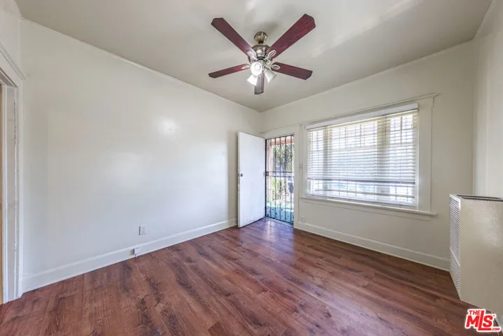 701 W Gage Avenue, Los Angeles, California 90044 — photo 5