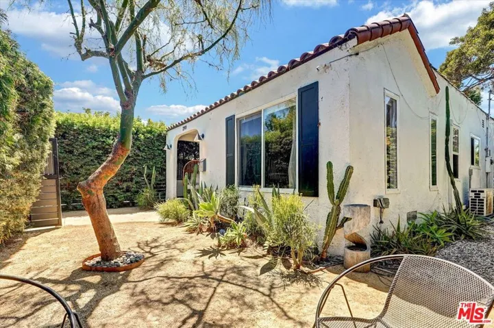 2901 S Redondo Boulevard, Los Angeles, California 90016 — photo 5