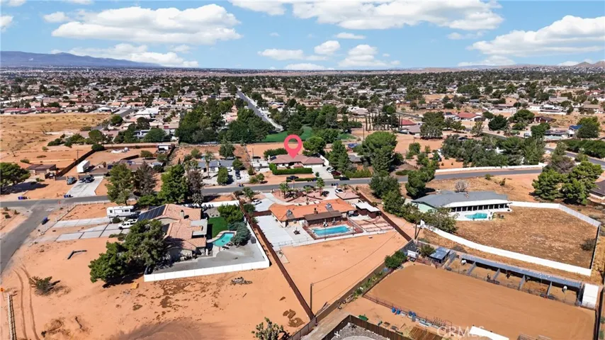 14070 Seminole, Apple Valley, California 92307 — photo 4
